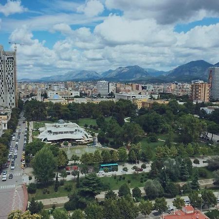 Luxury Apartment City Centre Тирана Екстер'єр фото